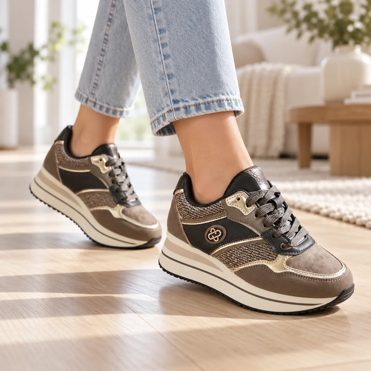 Aurora – Sneakers Ergonomiche con Zeppa, Addio Mal Di Schiena E Dolori Ai Piedi